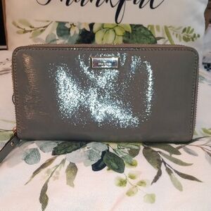 Kate Spade Gray Wallet